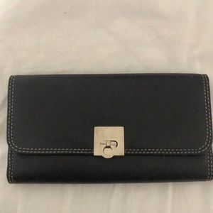 Black wallet